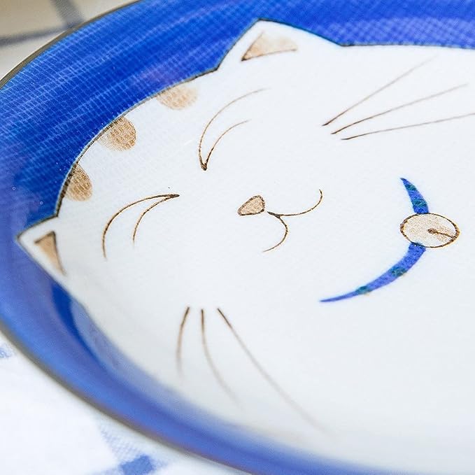 JapanBargain 2560, Set of 4 Japanese Round Porcelain Appetizer Plates for Dessert Cake Snack Maneki Neko Smiling Lucky Cat Pattern for Cat Lovers Cat Dinner Plate, Made in Japan, 6.5-inch, Blue