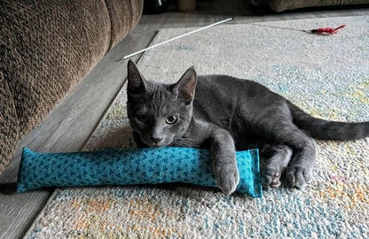 15" Catnip Cat Kicker Toys/Kitty Kick Sticks/Cat-Nip Kick Sticks (Emerald Green) (Kickers Filled with 1 oz Premium Canadian Catnip)