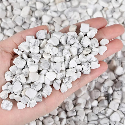 1lb Howlite Aquarium Gravel Rocks Natural Tumbled Healing Crystal Chips Bulk Gemstones Crushed Stones for Fountain Vase Filler Planters Decorative Fish Tank Potted Reiki Energy Balancing