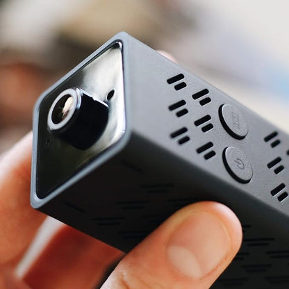 Equine Eye Voyager - Wireless Horse Trailer Camera – Live Video to Your Mobile with Night Vision, Audio - 8 Hours Battery Life - No Cell Signal Needed - Compatible with iPhone & Android Devices